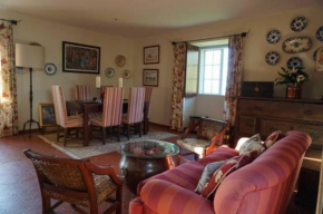 Extensive estate 10 minutes from Bayona and Beaches